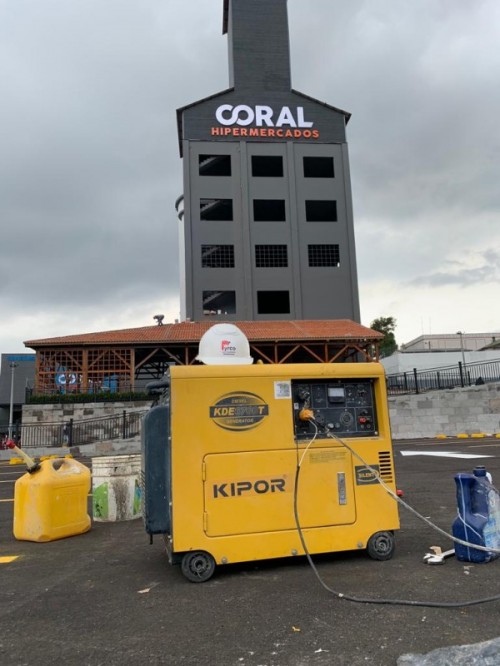 Pintura Intumescente y Acabados de Pintura en el Centro Comercial Coral La Magdalena - Quito