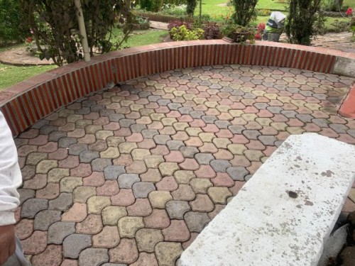 Limpieza de superficies de mamposter&iacute;a, piedra natural, adoquines, camineras