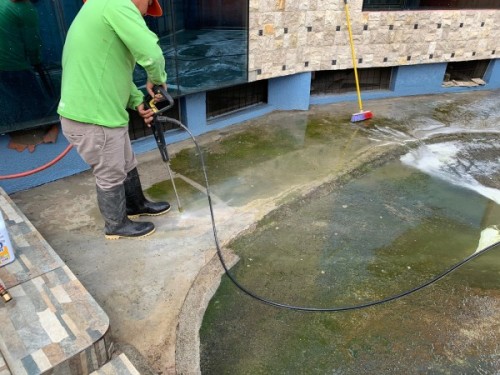 Proyecto de Limpieza de Superficies con Hidrolavado a Presión