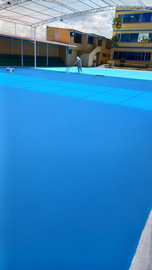 Renovando Espacios Deportivos: Proyecto de Pintura en las Canchas Unidad Educativa