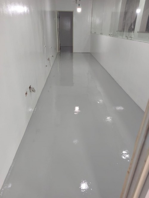 Instalaci&oacute;n de Piso Ep&oacute;xico Capa Gruesa en F&aacute;brica de Chocolate en Quito &ndash; Caso de &Eacute;xito PYRCO