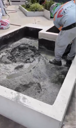 Impermeabilizaci&oacute;n de jardineras en el Edificio Elite